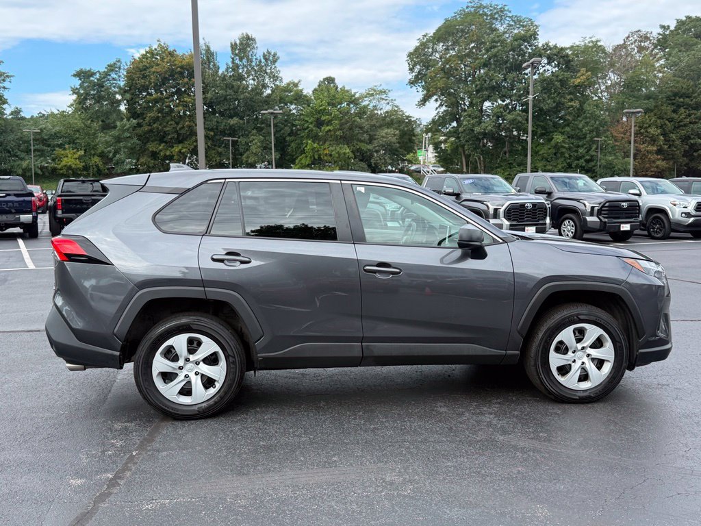 Certified 2023 Toyota RAV4 LE AWD/4WD image 9