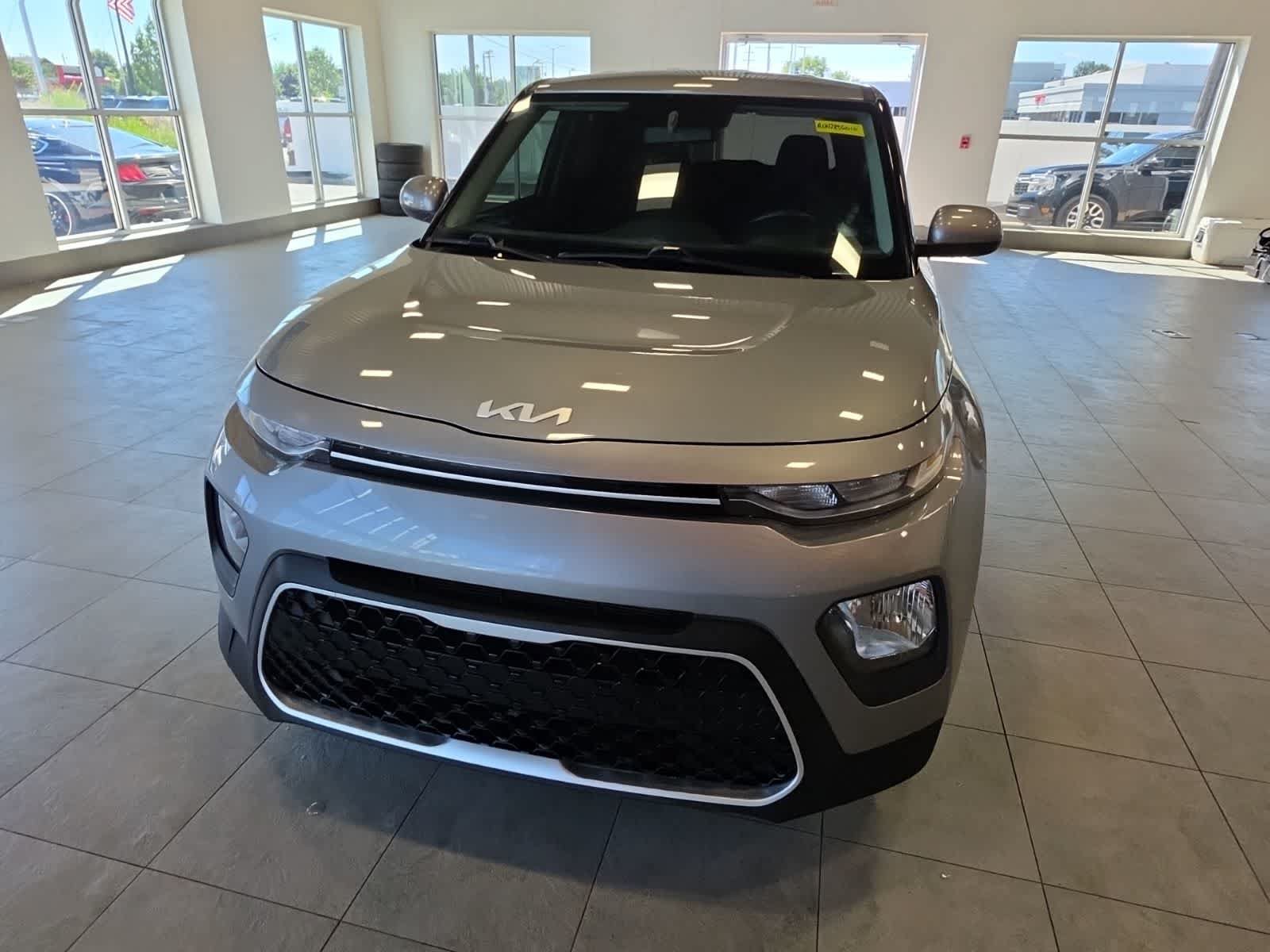 Used 2022 Kia Soul LX FWD video 2