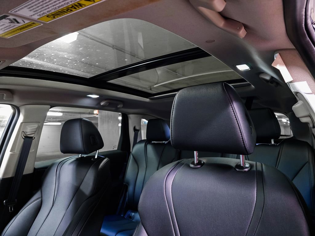 Used 2025 Acura MDX SH-AWD image 18