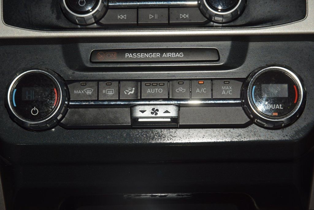 Used 2022 Ford F250 Lariat w/ Snow Plow Prep Package image 33