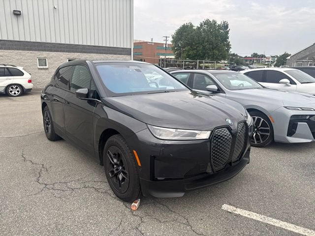 Certified 2024 BMW iX xDrive50 AWD/4WD image 7