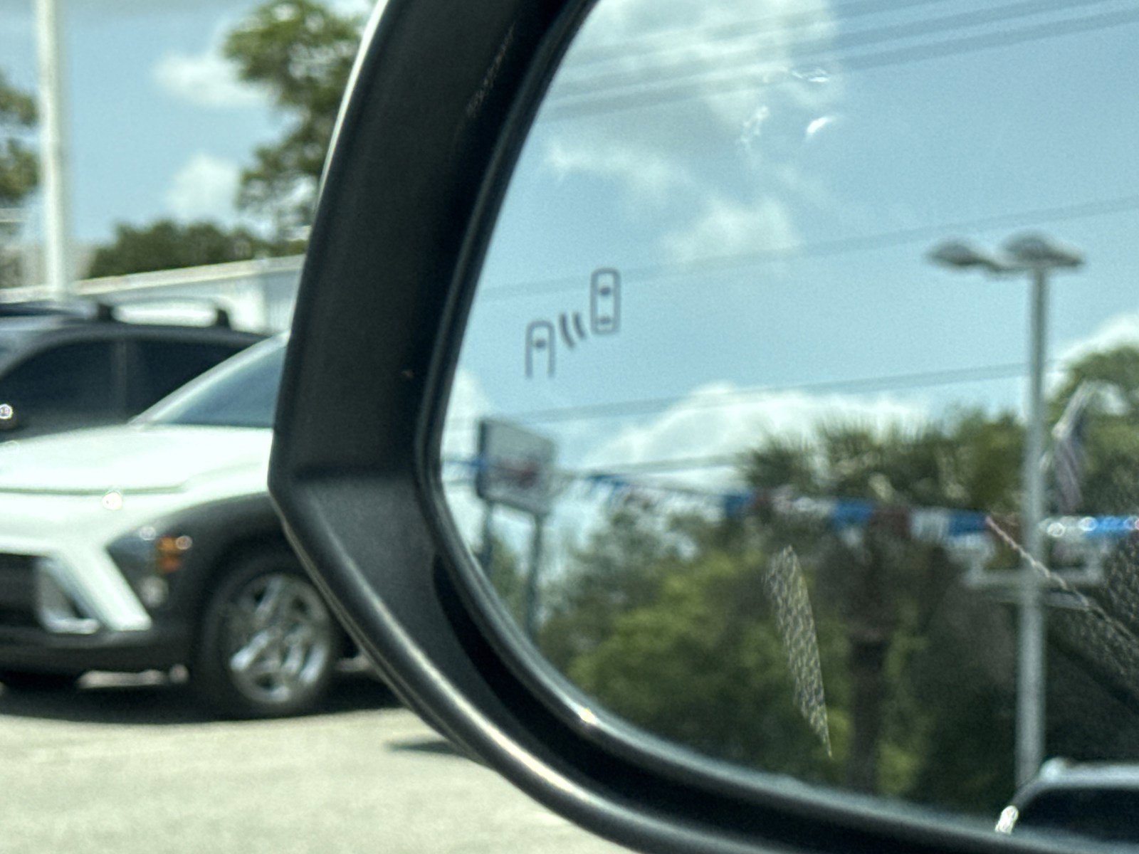 Used 2021 Toyota RAV4 XLE w/ Convenience Package FWD image 18