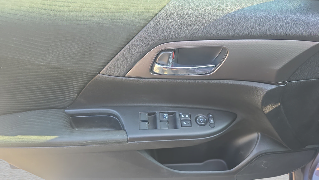 Used 2014 Honda Accord LX image 15