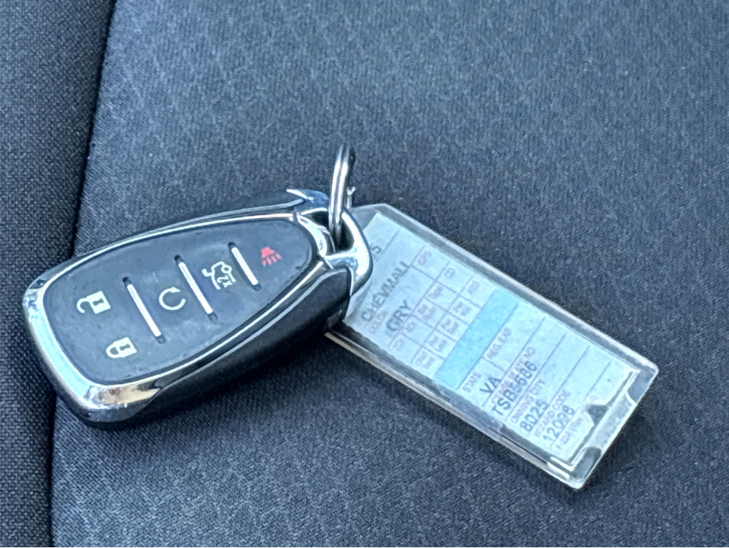 Used 2023 Chevrolet Malibu LT image 30