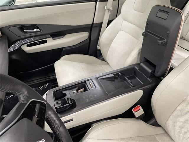 Certified 2024 Nissan Ariya AWD image 25