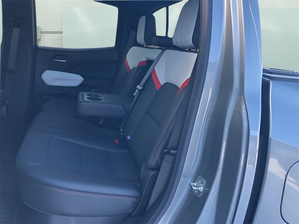 Used 2024 GMC Canyon AT4X image 36