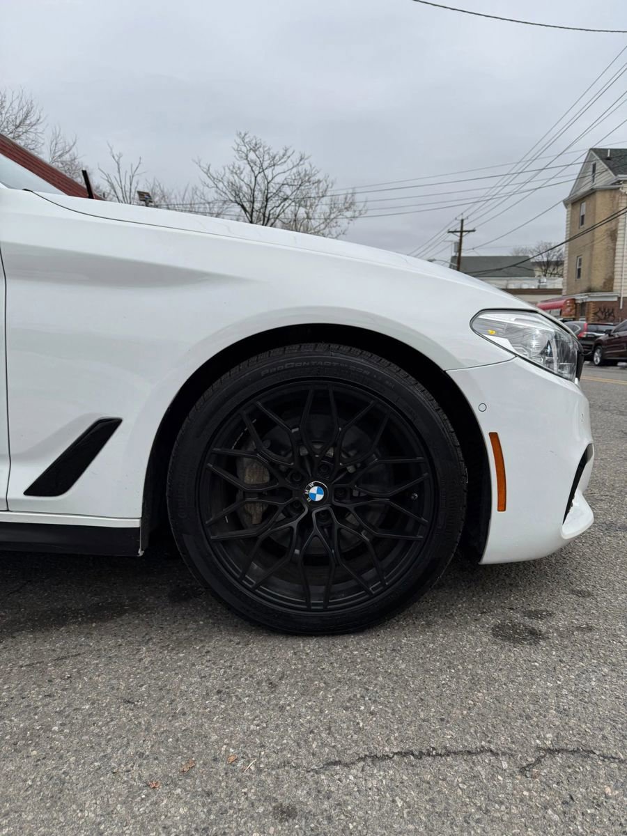 Used 2017 BMW 540i xDrive image 6