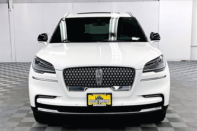 Used 2023 Lincoln Aviator Reserve w/ Elements Package Plus image 3