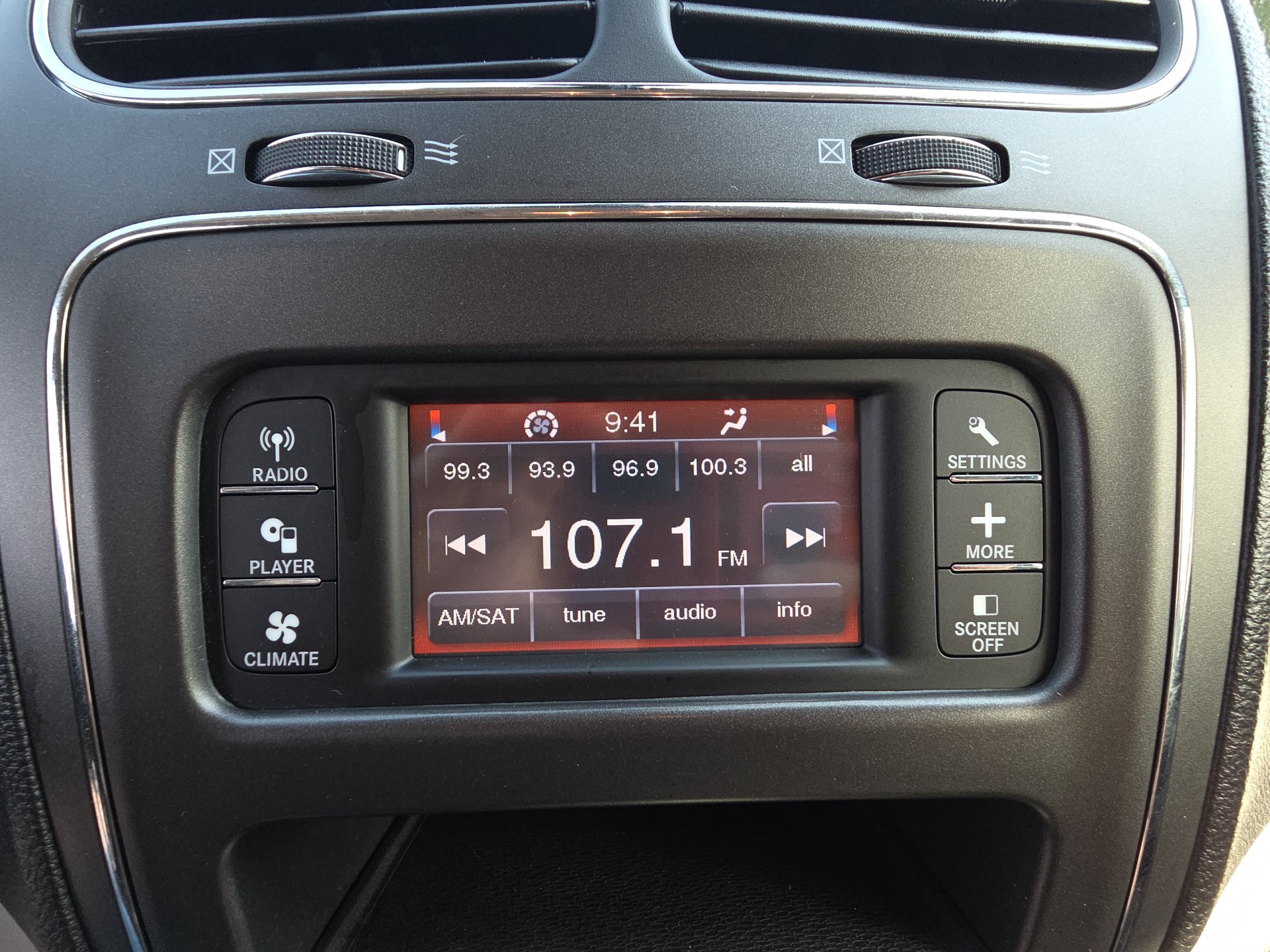 Used 2020 Dodge Journey SE w/ SE Popular Equipment Group FWD image 21