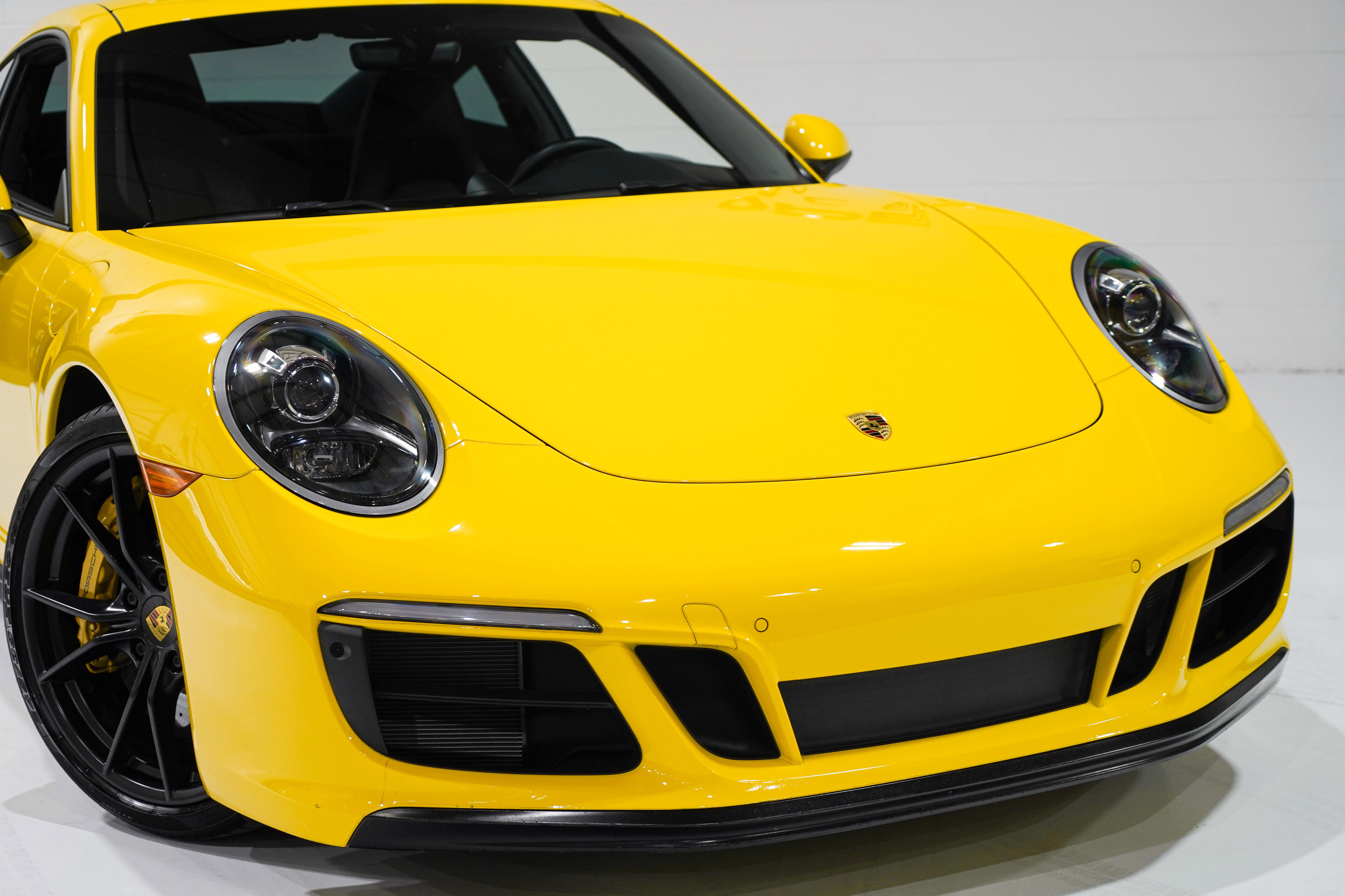 Used 2019 Porsche 911 Carrera GTS RWD image 29
