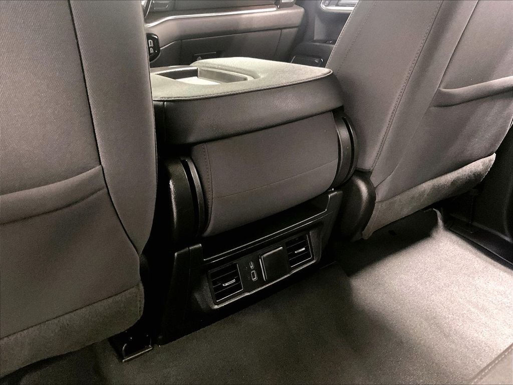 Used 2023 Chevrolet Silverado 1500 LT AWD/4WD image 27