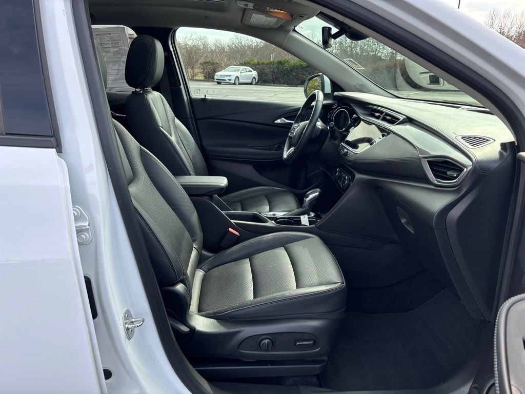 Used 2021 Buick Encore GX Essence w/ Experience Buick Package image 21