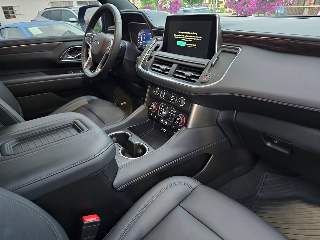 Used 2023 Chevrolet Tahoe Z71 w/ Z71 Off-Road Package AWD/4WD image 13