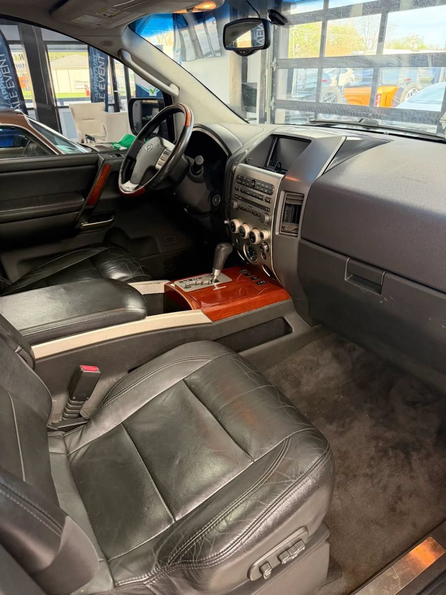 Used 2005 INFINITI QX56 4WD image 10