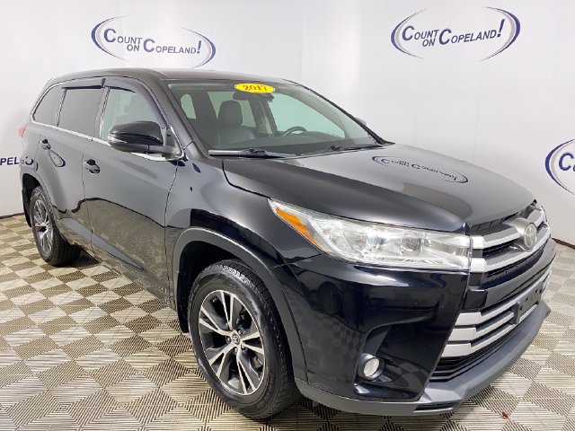 Certified 2017 Toyota Highlander Plus AWD/4WD image 1