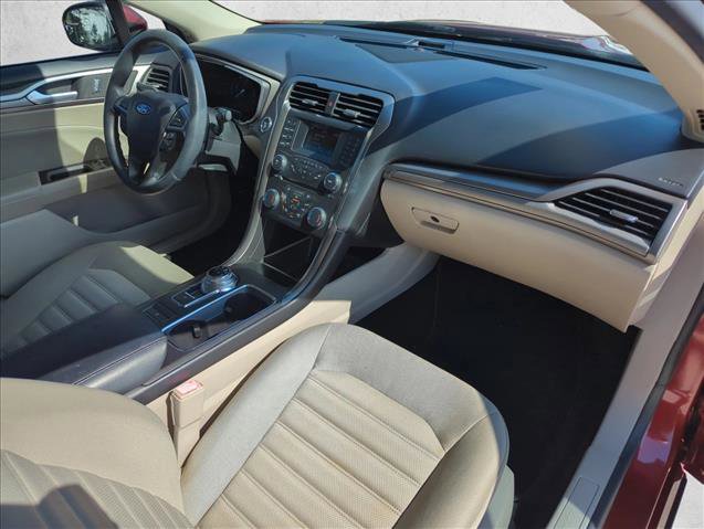 Used 2018 Ford Fusion SE FWD image 22
