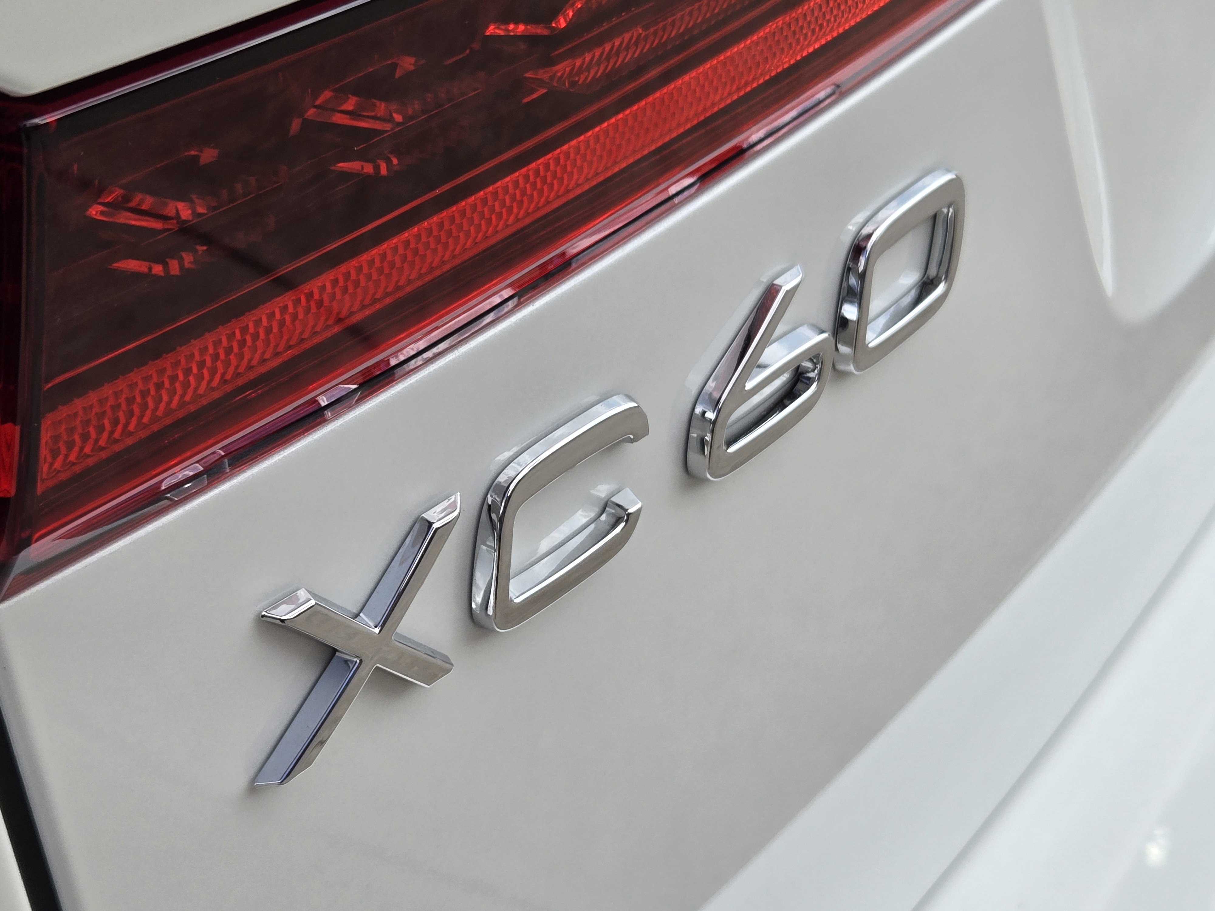 New 2026 Volvo XC60 B5 Core AWD/4WD image 33