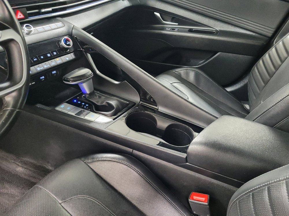 Used 2021 Hyundai Elantra Limited FWD image 26
