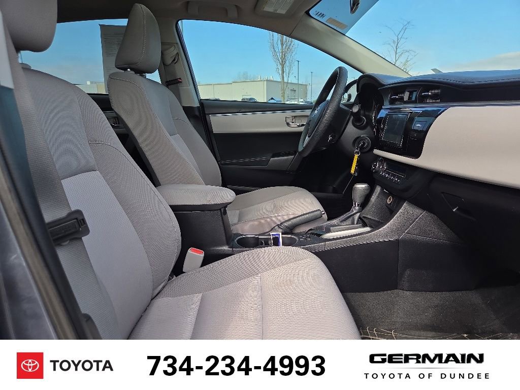 Used 2014 Toyota Corolla LE FWD image 17