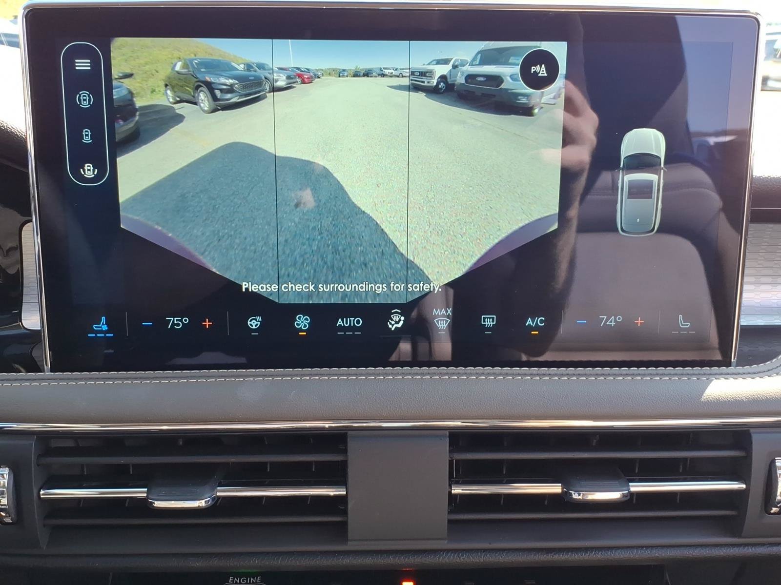 Used 2025 Lincoln Corsair AWD w/ Equipment Group 101A image 19