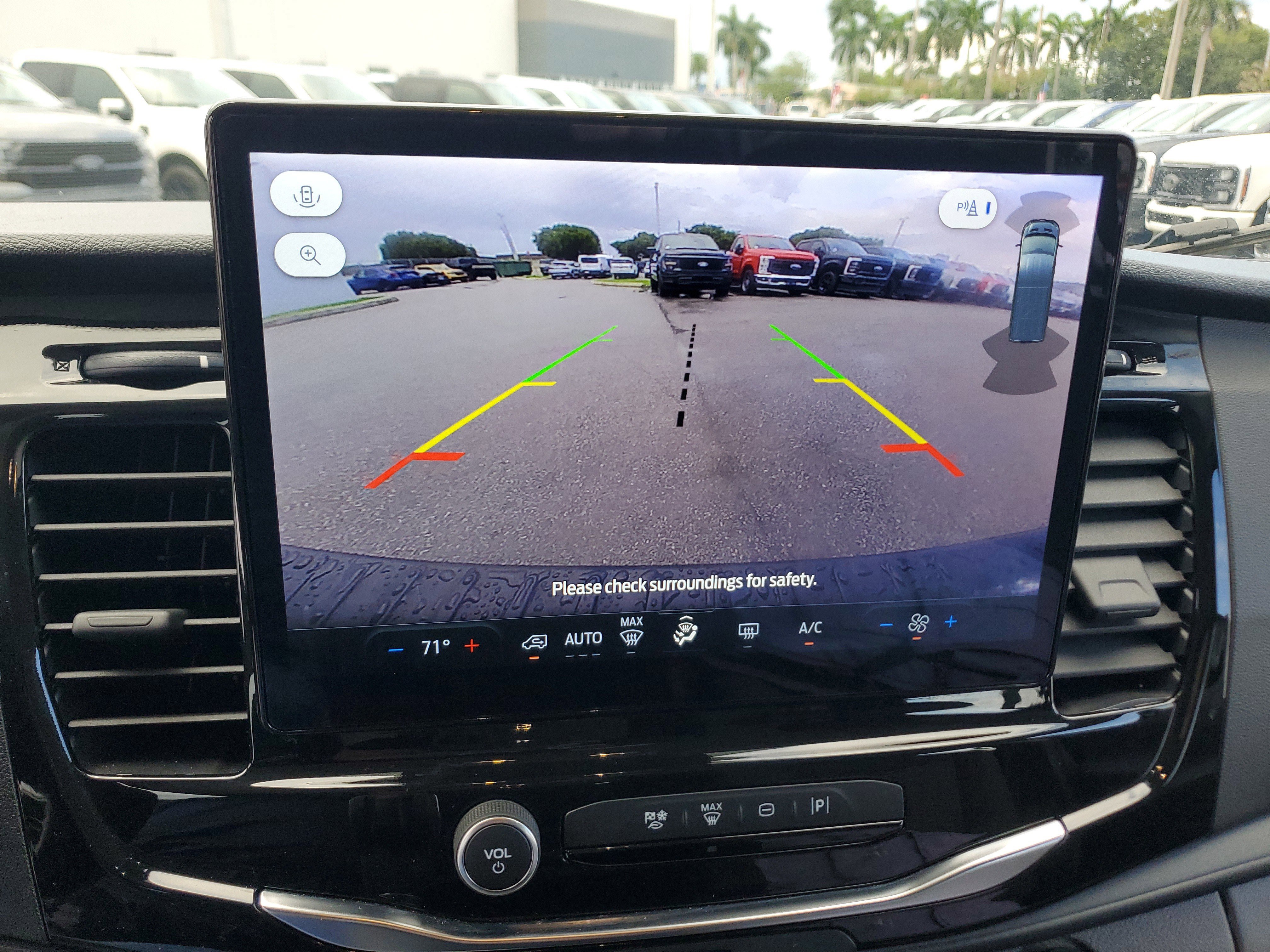 Used 2024 Ford Transit 350 XLT image 11