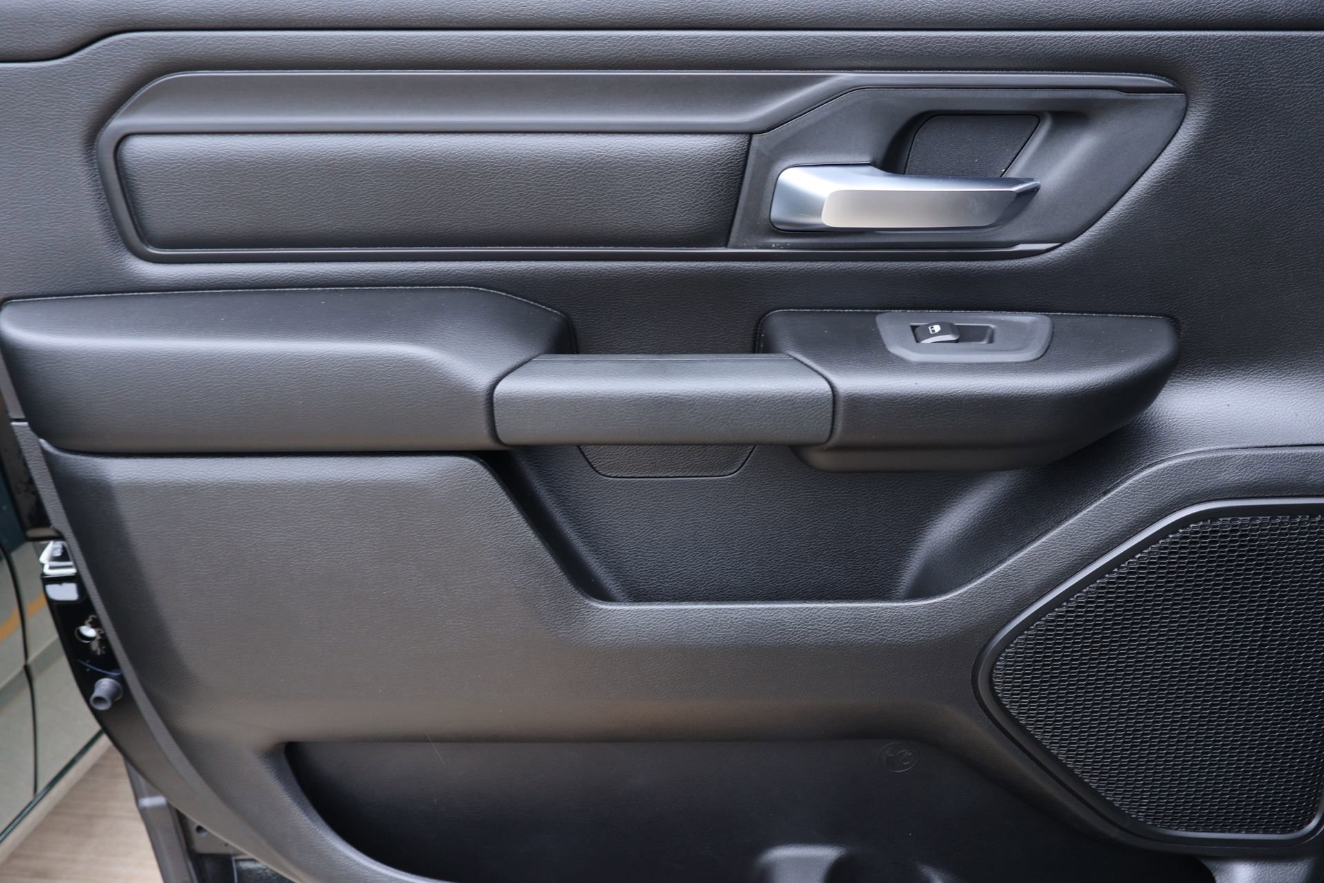 New 2026 RAM 1500 Express AWD/4WD image 15