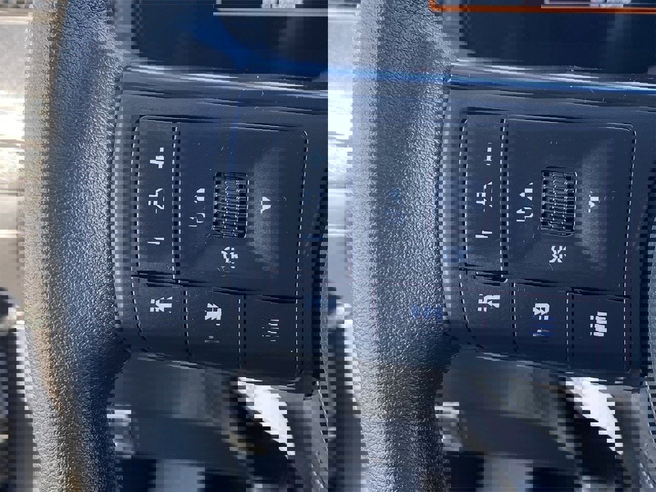 New 2026 Nissan Kicks SV image 30