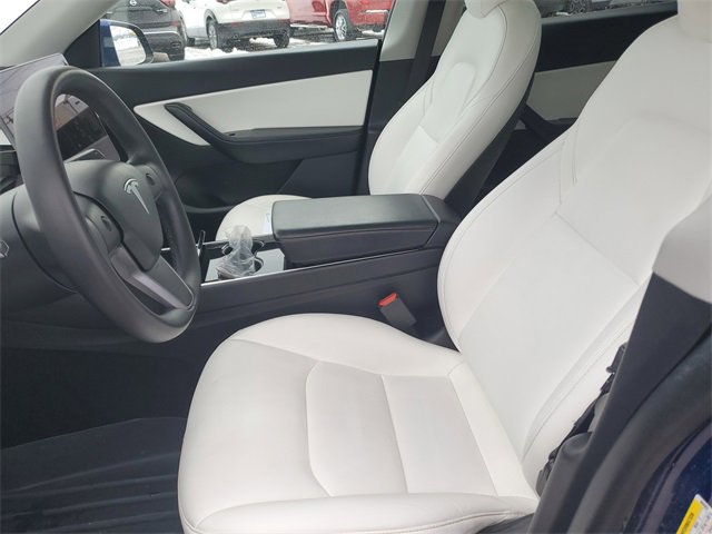 Used 2021 Tesla Model Y Long Range image 16