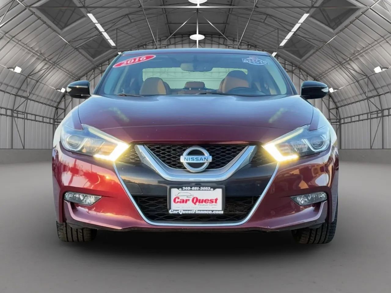 Used 2016 Nissan Maxima SR image 2