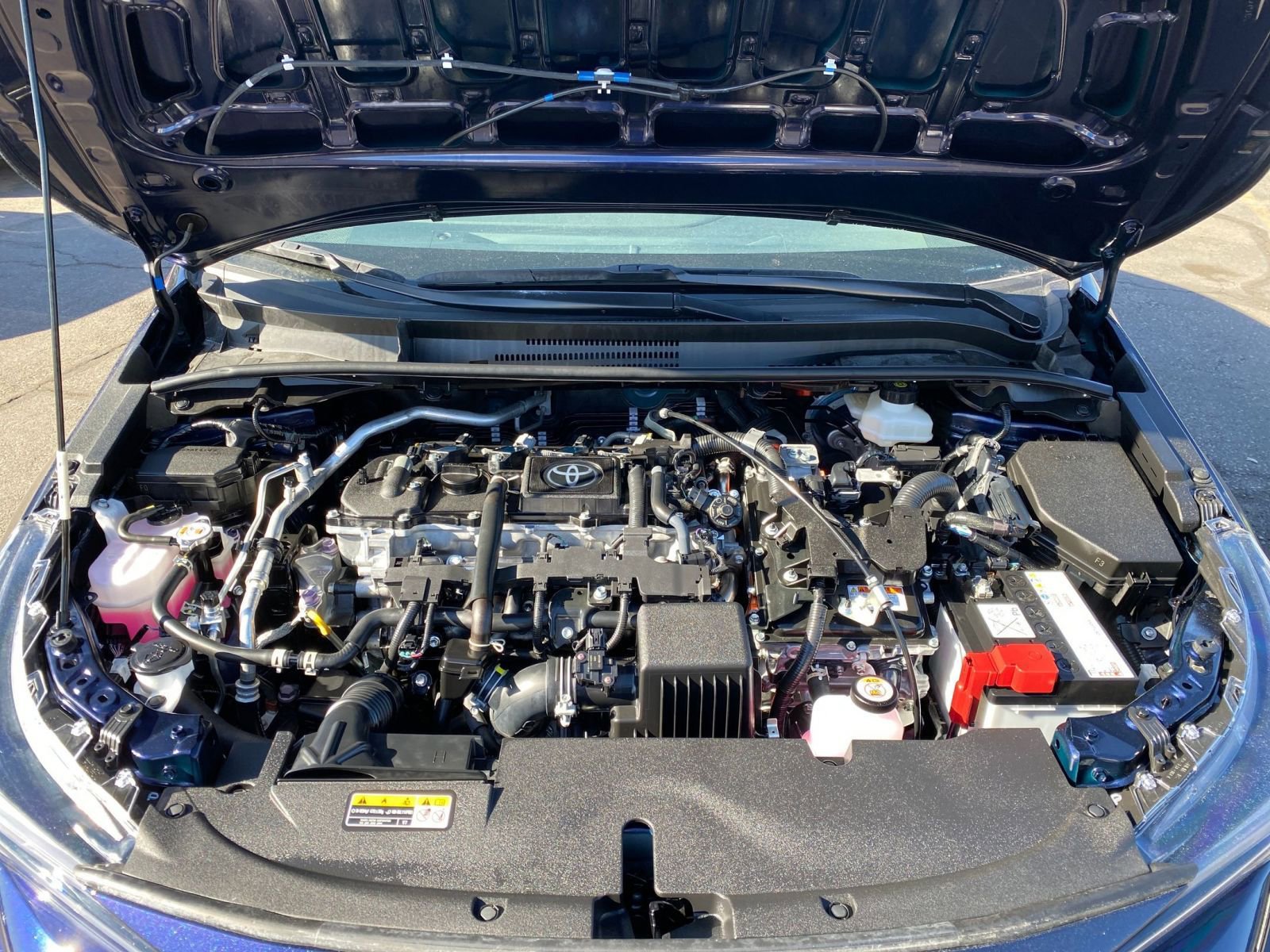 Used 2025 Toyota Corolla LE image 32