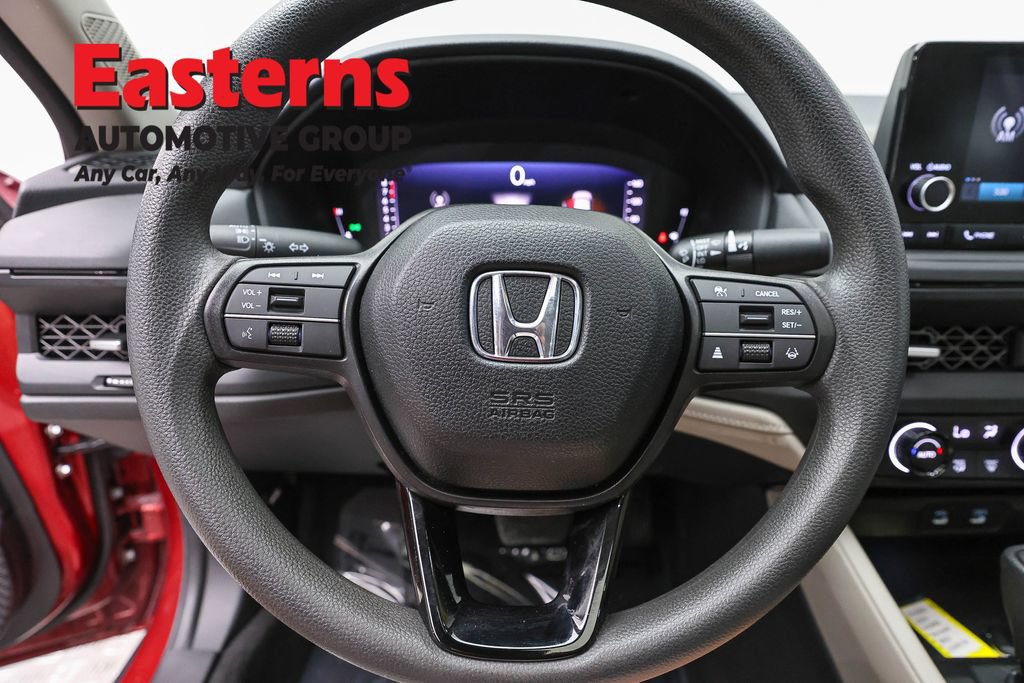 Used 2025 Honda Accord SE image 10