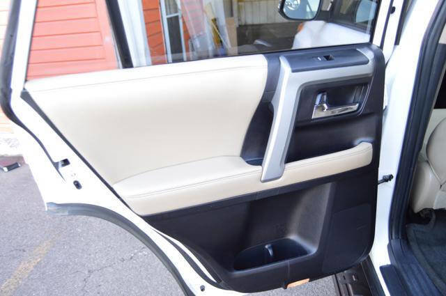 Used 2014 Toyota 4Runner SR5 Premium AWD/4WD image 56