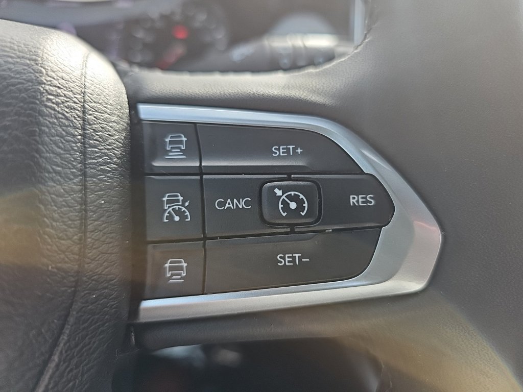 Certified 2023 Jeep Compass Limited AWD/4WD image 17