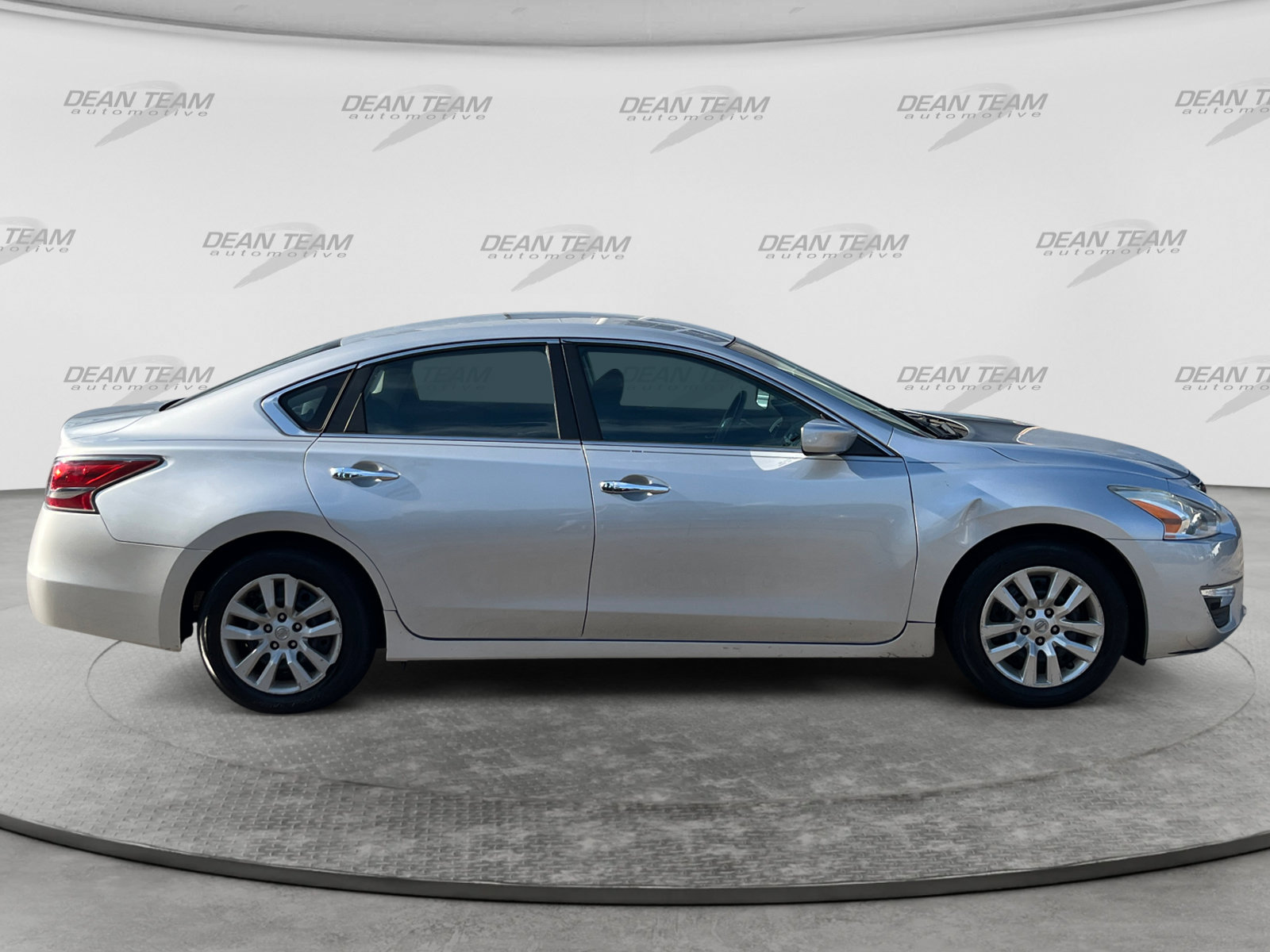 Used 2015 Nissan Altima 2.5 S w/ Power Driver Seat Package FWD image 9