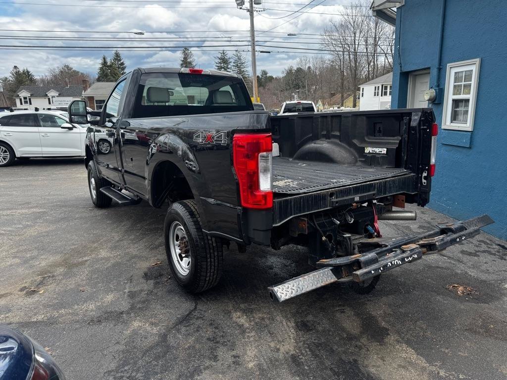 Used 2019 Ford F250 XL w/ Power Equipment Group AWD/4WD image 4