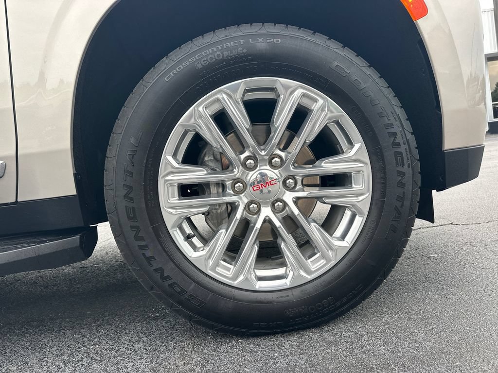 Used 2024 GMC Yukon SLT w/ SLT Luxury Package RWD image 13