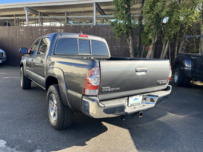 Used 2014 Toyota Tacoma PreRunner w/ SR5 Package image 3