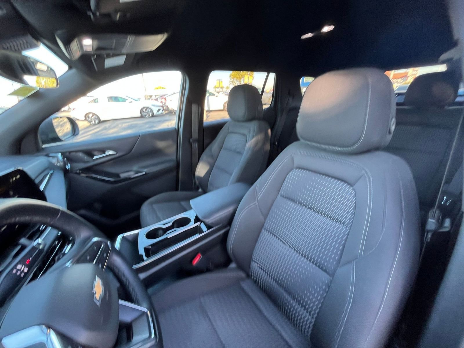 Used 2025 Chevrolet Equinox LT image 27