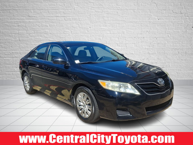 Used 2010 Toyota Camry FWD image 1