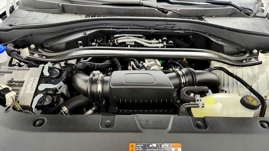 Used 2025 Lincoln Aviator 2WD w/ Jet Appearance Package image 23