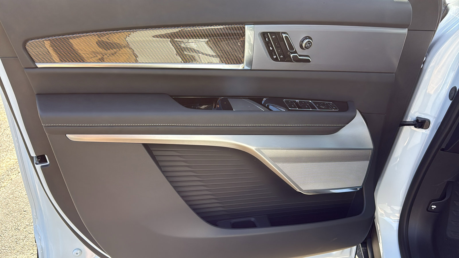 New 2026 Cadillac Vistiq Luxury image 10