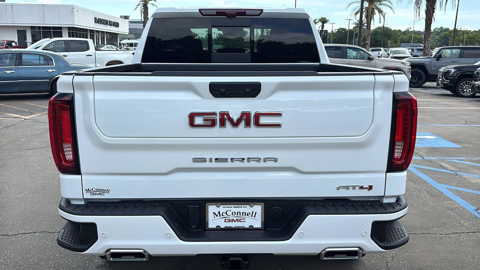 New 2026 GMC Sierra 1500 AT4 w/ AT4 Premium Package AWD/4WD image 6