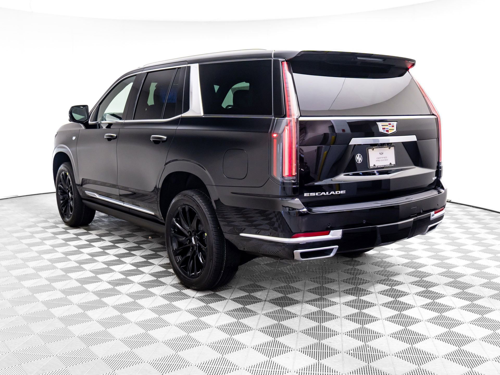 New 2026 Cadillac Escalade Luxury w/ Touring Package image 3