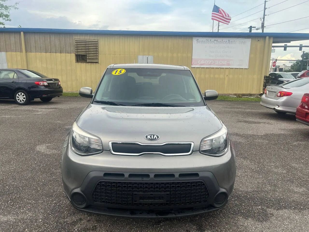 Used 2015 Kia Soul FWD image 2
