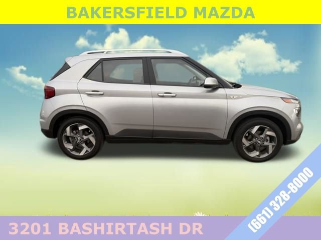 Used 2025 Hyundai Venue SEL image 6