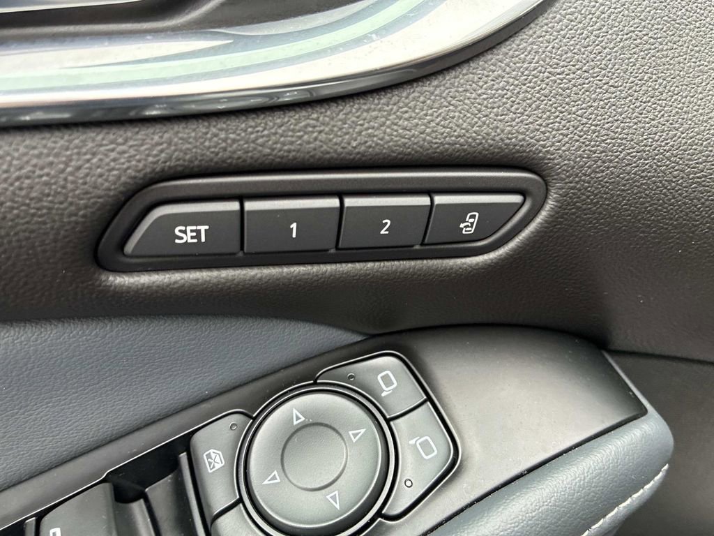 Used 2022 Buick Enclave Premium w/ Experience Buick Package image 24