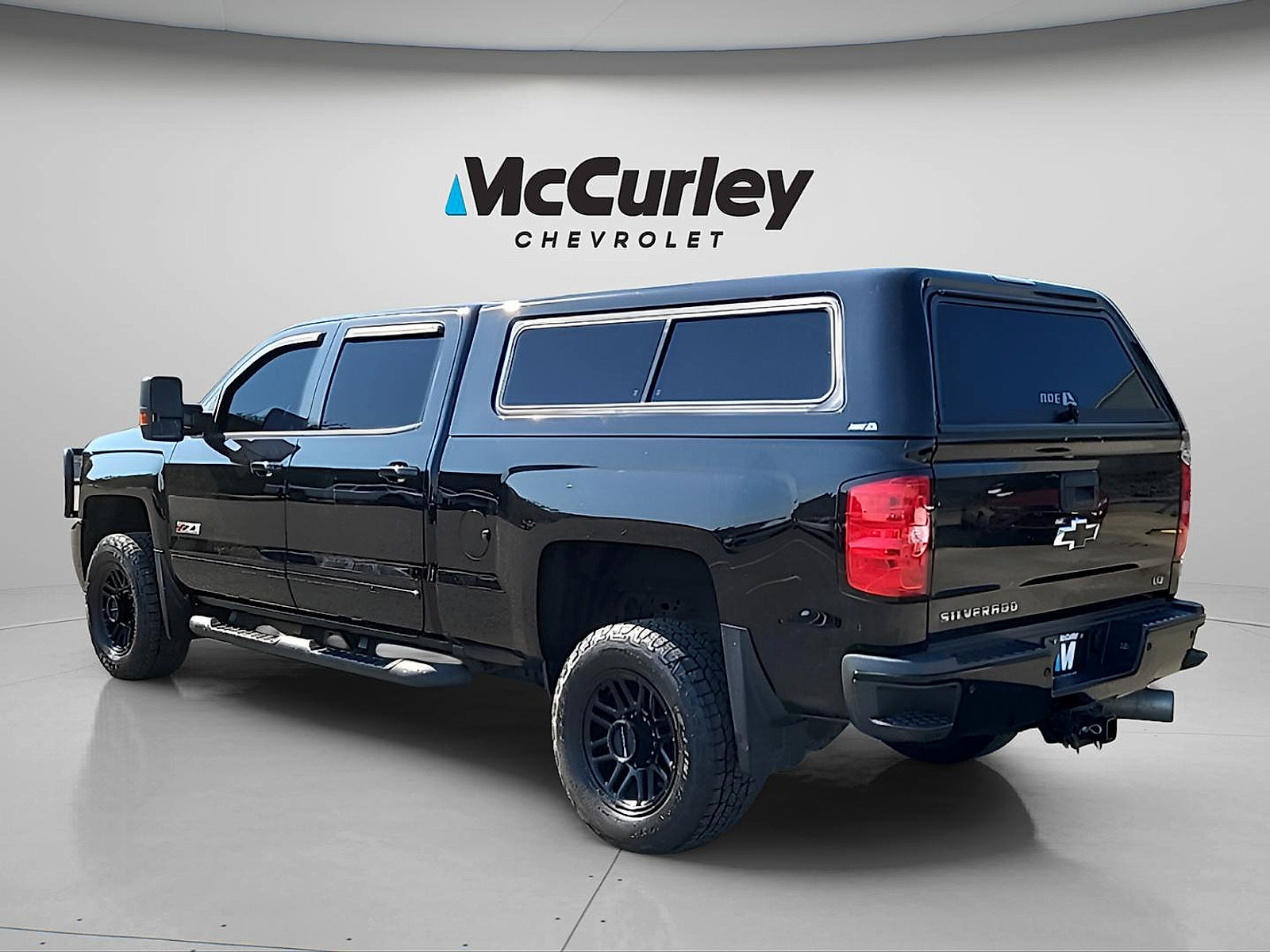 Used 2018 Chevrolet Silverado 2500 LTZ w/ Duramax Plus Package AWD/4WD image 5