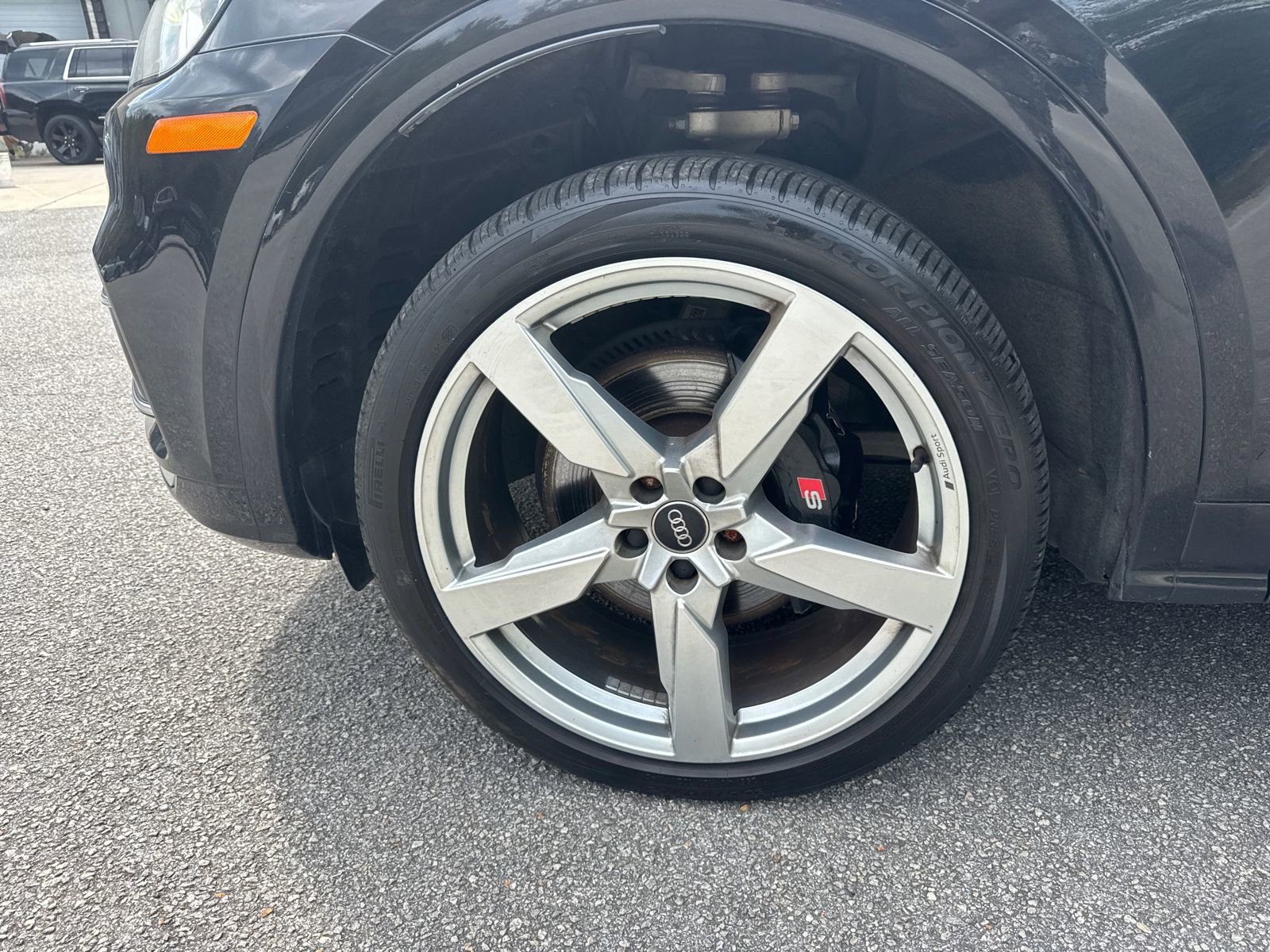 Used 2020 Audi SQ5 Prestige image 11