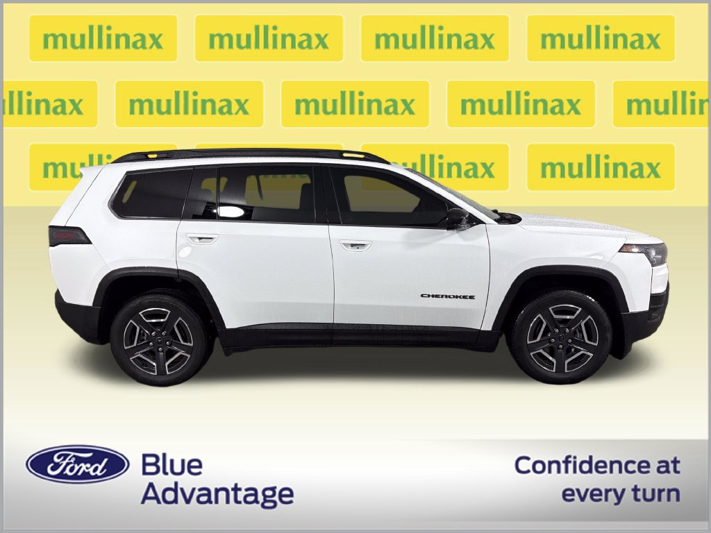 Used 2026 Jeep Cherokee Limited AWD/4WD image 2