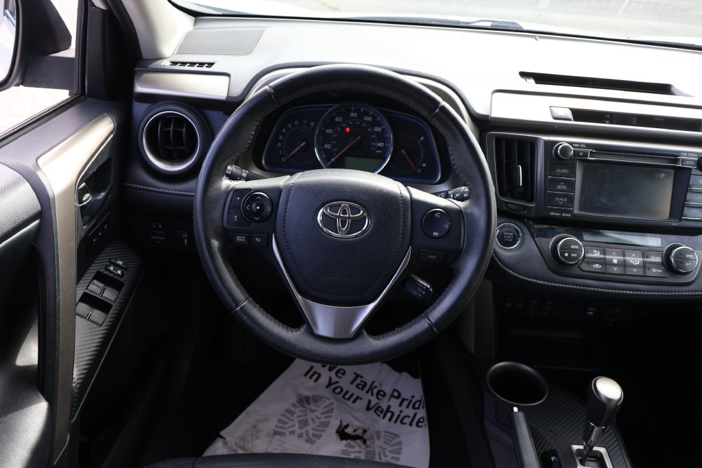 Used 2013 Toyota RAV4 Limited AWD/4WD image 19
